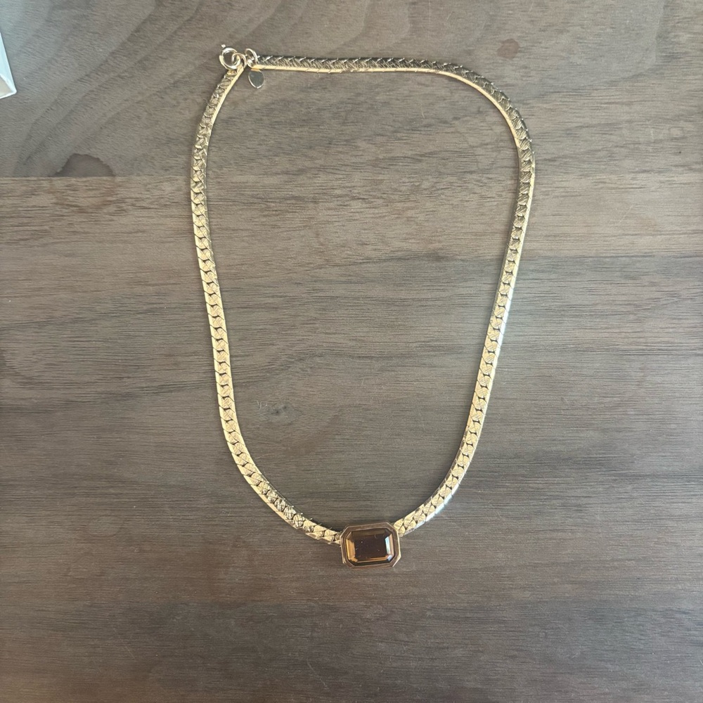 Avon Dramatic Beauty Choker with Amber Pendant